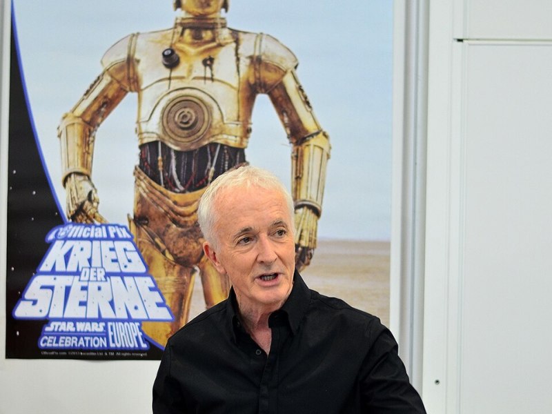 It wasn’t fun playing&nbsp;C-3PO